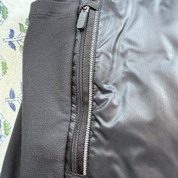 Lululemon Puffer Vest – Black | Size 10 - Picture 4 of 8